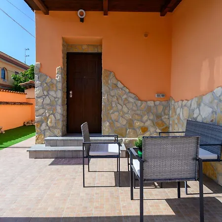 Сasa de vacaciones Seaside Garden - Free Parking & 950m To Sea