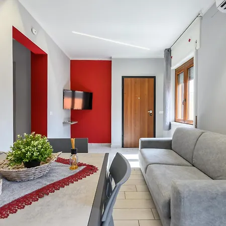 Seaside Garden - Free Parking & 950m To Sea *