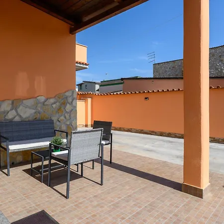 Aurora House,perfect Location And Free Parking Ferienhaus *